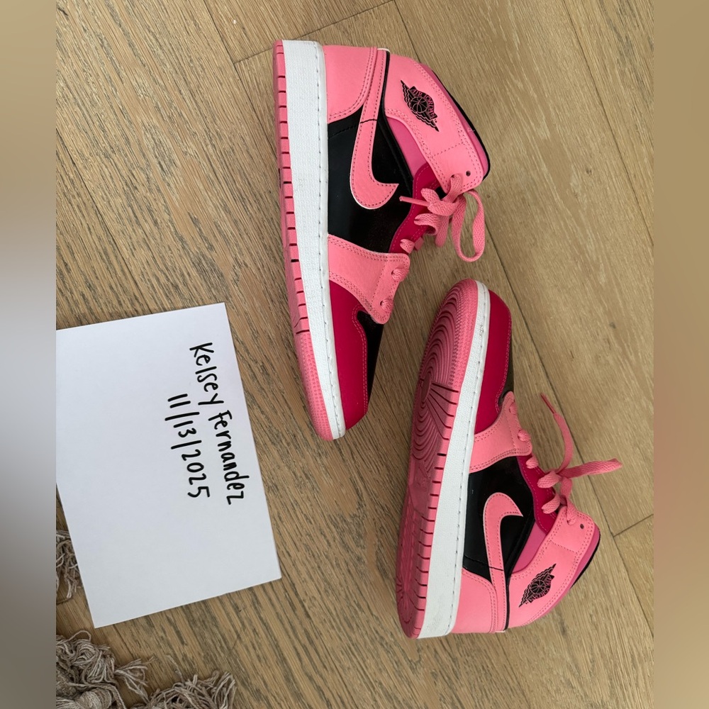 Nike Women's Sneakers Black and Pink